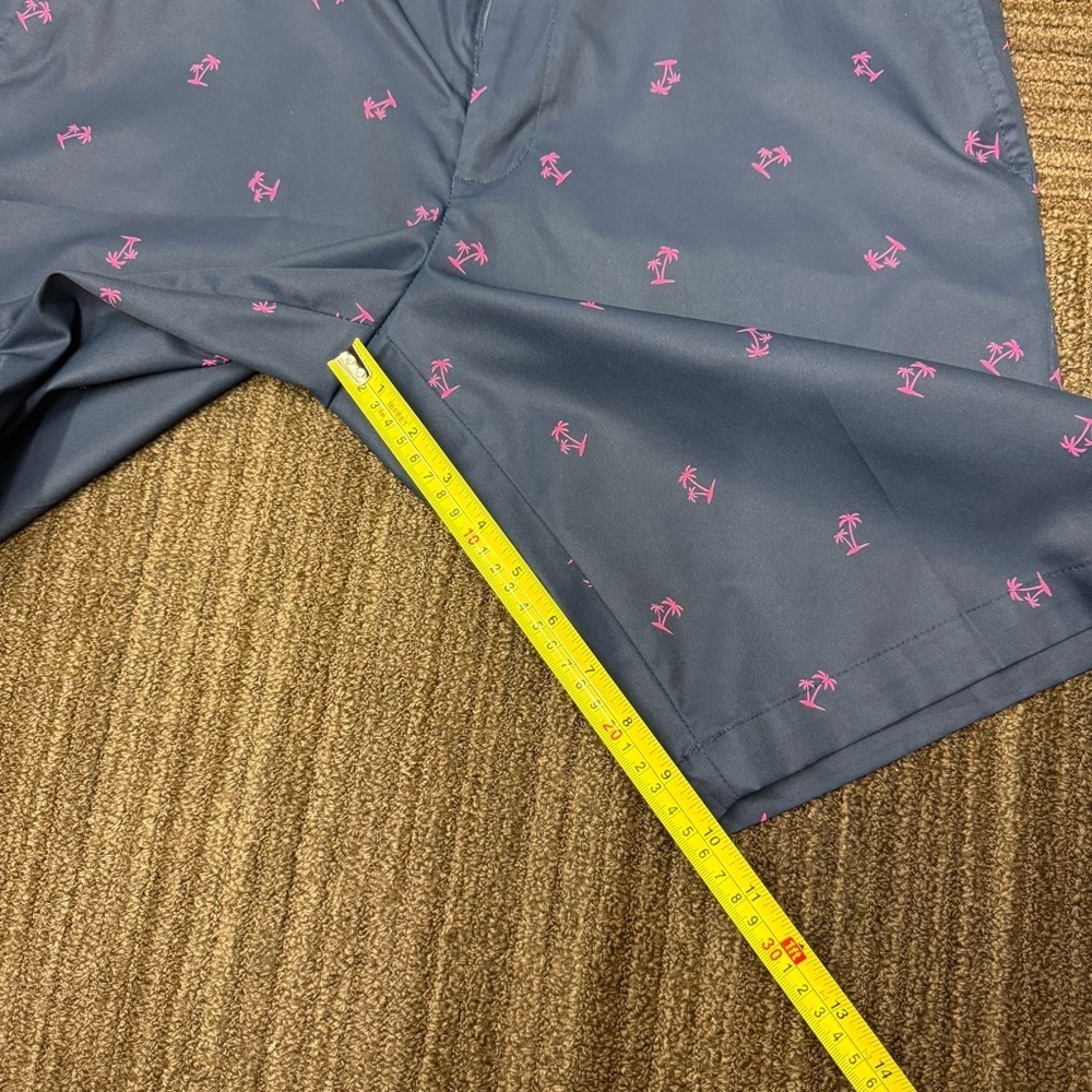Walter Hagen Navy Shorts with Pink Palm Tree Pattern Golf Shorts - Picture 4 of 7